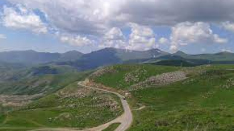 Vardenyats Pass (Selim Pass)