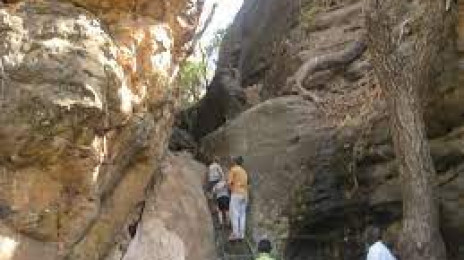 Missirikoro Grotto